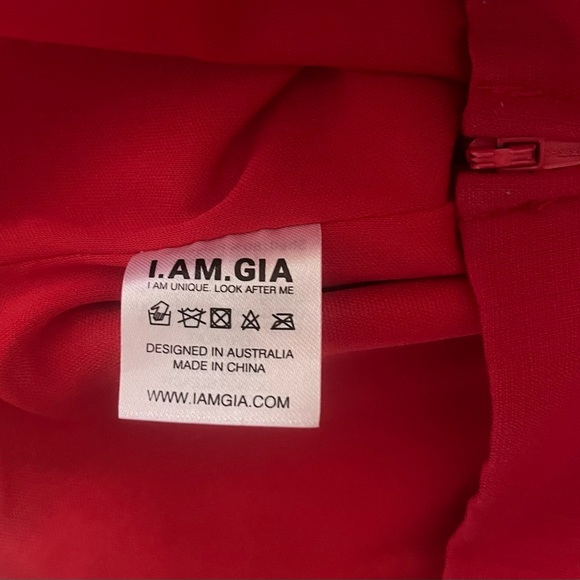 I.AM.GIA. Crop Top. Red. Size Large. - Picture 11 of 14